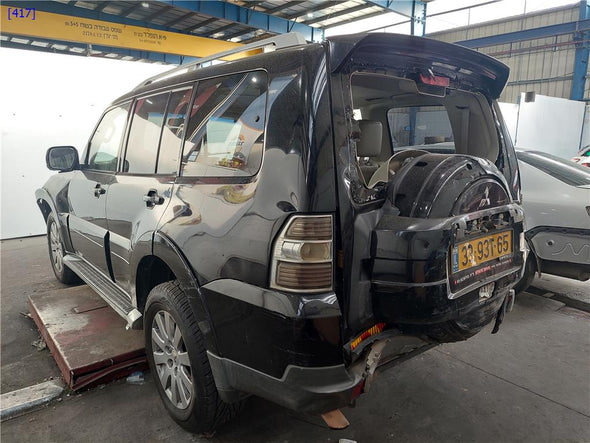 תאורת פנים קדמית למיצובישי פאגרו 2008-2024