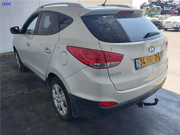 תומך פגוש אחורי ימין על דופן כנף עליון ליונדאי IX35 2010-2016