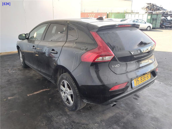 מתג אורות חרום לוולבו V40 2013-2024