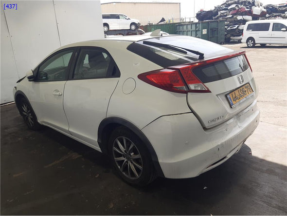 נקבה לחגורת בטיחות קדמית ימין+נפץ להונדה סיוויק 5 דלתות 2012-2017