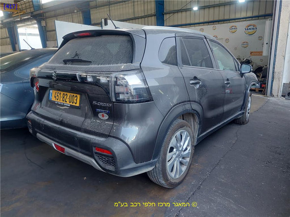 דלת אחורית שמאל לסוזוקי SX4 קרוסאובר 2022-2024