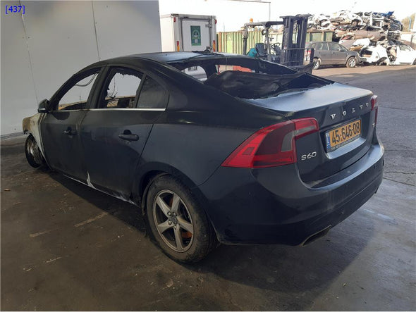 תומך פגוש אחורי שמאל מתחת לפנס לוולבו S60 2010-2019