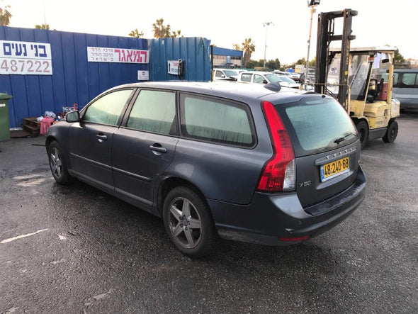 פנס אחורי ימין לוולבו V50 2007-2024