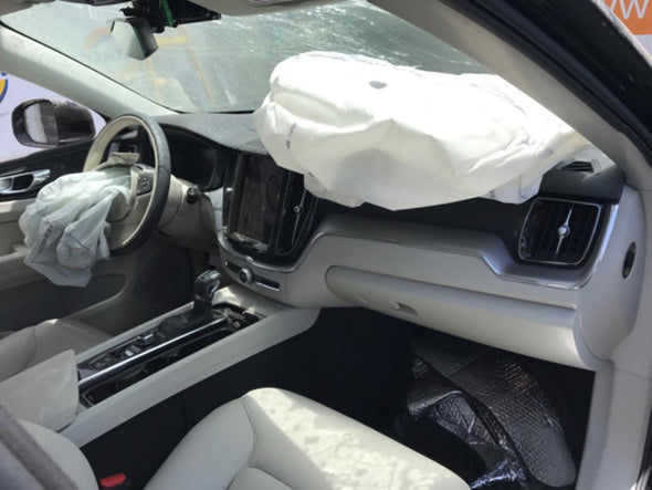 משאבת דלק חשמלית במיכל דלק 2000 לוולבו XC60 2017-2024