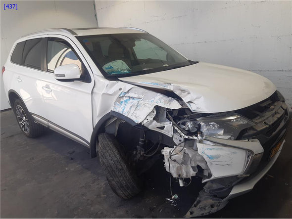 ראי פנימי חשמלי למיצובישי אוטלנדר 2013-2021