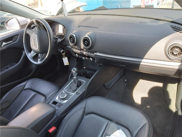 תושבת מצבר לאודי A3 2012-2020