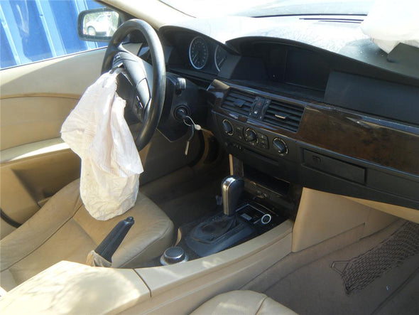 פנס ראשי ימין לב.מ.וו. סדרה 5 2003-2010