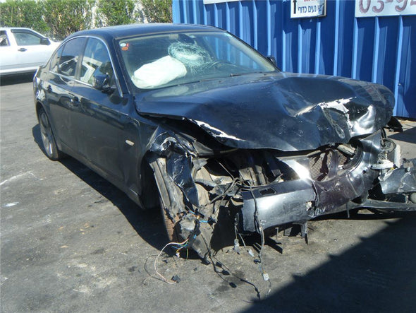 פנס ראשי ימין לב.מ.וו. סדרה 5 2003-2010