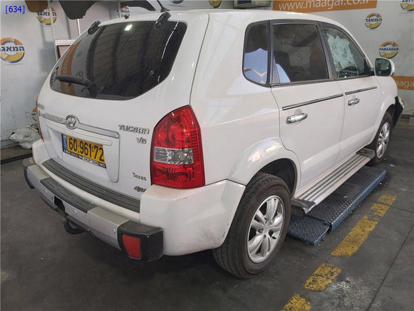 נקבה לחגורת בטיחות אחורית ימין ליונדאי טוסון 2005-2010