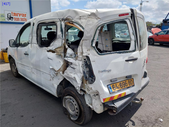 מתיז מים קדמי ימין לשמשה קדמית לסיטרואן ברלינגו 2009-2019