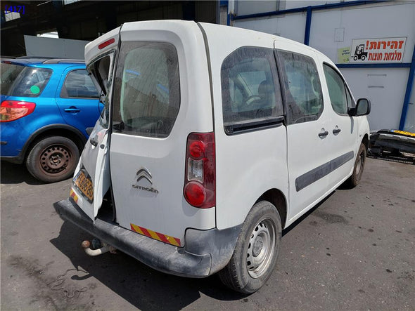 מתיז מים קדמי ימין לשמשה קדמית לסיטרואן ברלינגו 2009-2019