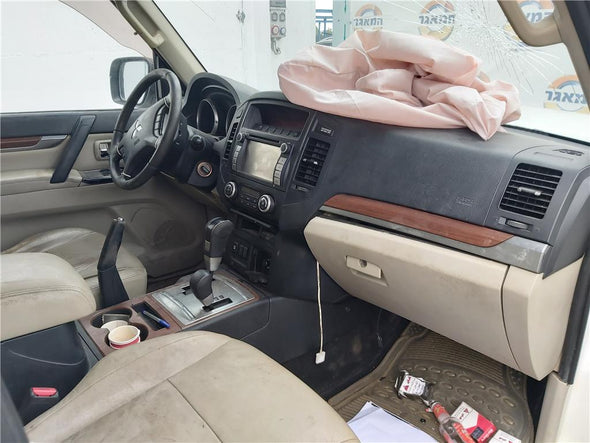 מנוע לחלון שמש חשמלי למיצובישי פאגרו 2008-2024