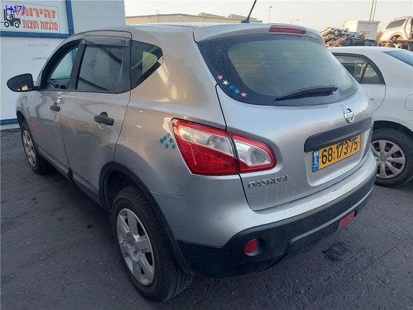 דלתית מכסה דלק לניסן קשקאי 2008-2014