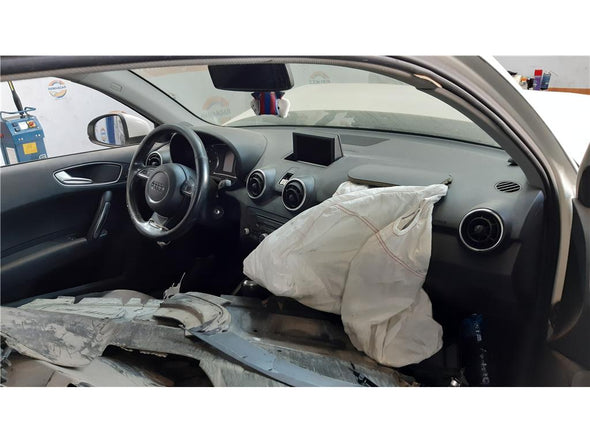 מגן שמש ימין לאודי A1 2010-2019