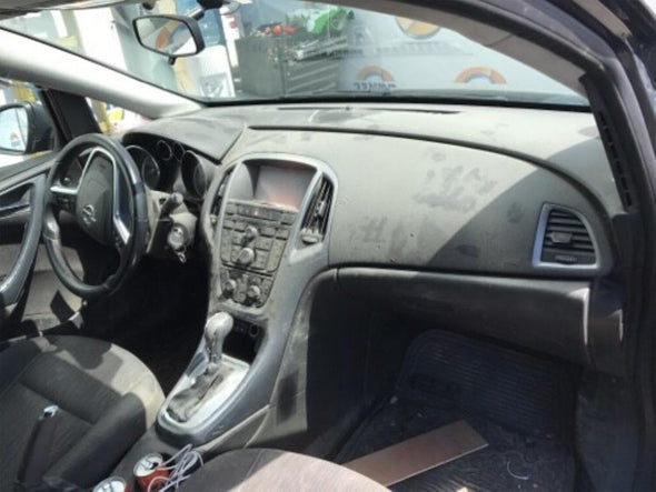 בית פיוזים למצבר בתא מנוע לאופל אסטרה 2011-2017