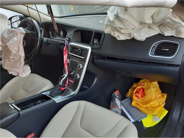 שטיח גומי/בד קדמי ימין לוולבו S60 2010-2019