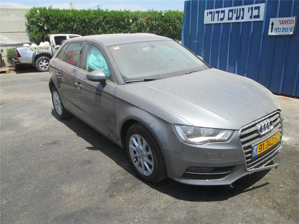 לוח שעונים דיגיטלי לאודי A3 2012-2020