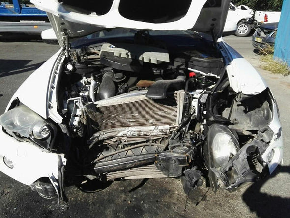 מיכל מתיז מים קדמי לב.מ.וו. X5 2007-2013