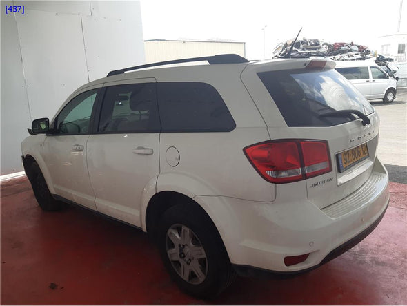 פלסטיק סף פנימי אחורי ימין לדודג' ג'רני 2011-2024