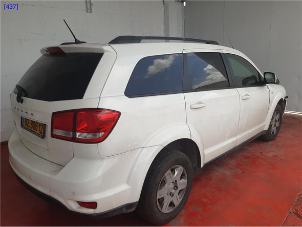 פלסטיק סף פנימי אחורי ימין לדודג' ג'רני 2011-2024