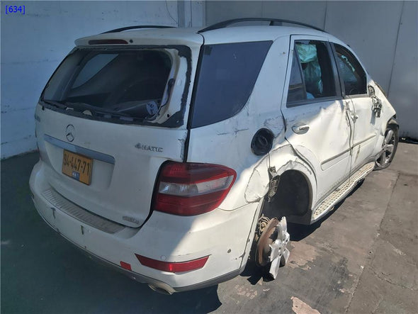 מחזיר אור לפגוש אחורי שמאל למרצדס 164 M 2006-2012