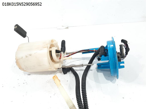 משאבת דלק חשמלית במיכל דלק 1400 לאודי Q3 2011-2019