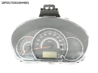 מעבר לדף לוח שעונים דיגיטלי למיצובישי ספייס סטאר 2013-2022