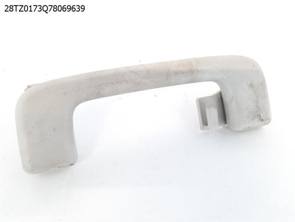 ידית אחיזה לגג אחורית שמאל למיצובישי טרייטון (L200) 2015-2020