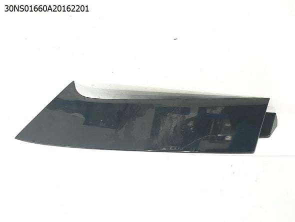 פס קישוט ימין לחלון אחורי לניסן איקס טרייל 2015-2021