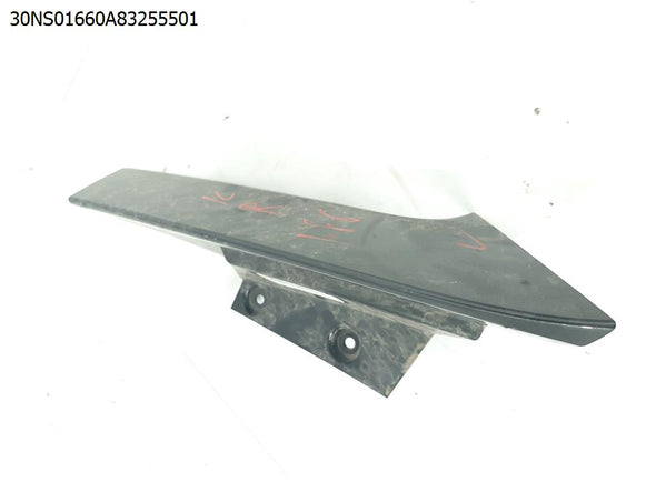 פס קישוט ימין לחלון אחורי לניסן איקס טרייל 2015-2021