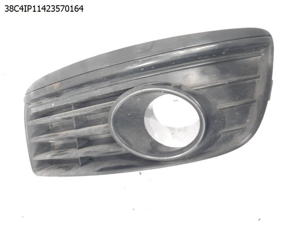 סורג פגוש קדמי שמאל לפולקסווגן גולף 2004-2008