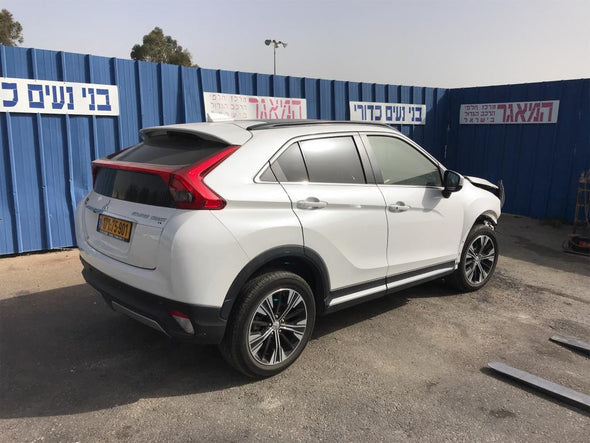 ציר תחתון דלת אחורית ימין למיצובישי אקליפס קרוס 2018-2021