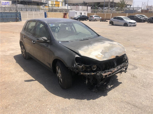 תא כפפות תחתון ימני לפולקסווגן גולף 2009-2013