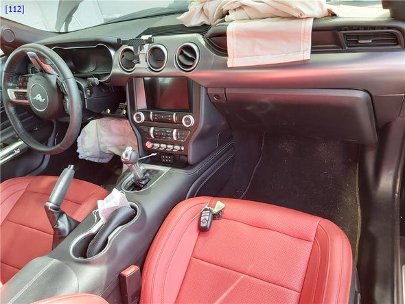 תא כפפות תחתון ימני לפורד מוסטנג קבריולט 2015-2021