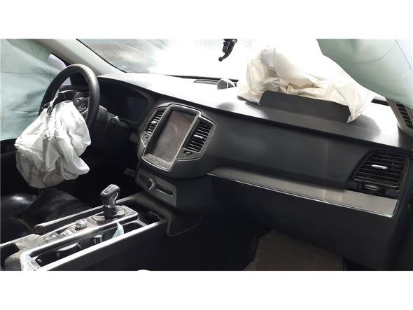 דלתית מכסה דלק לוולבו XC90 2015-2021