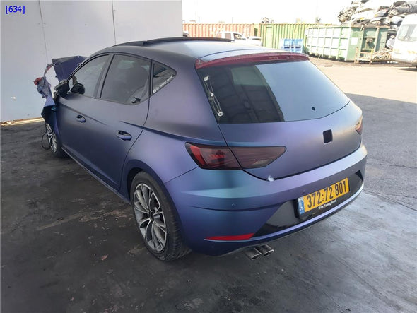 נקבה לחגורת בטיחות אחורית אמצעית לסיאט לאון 2013-2021