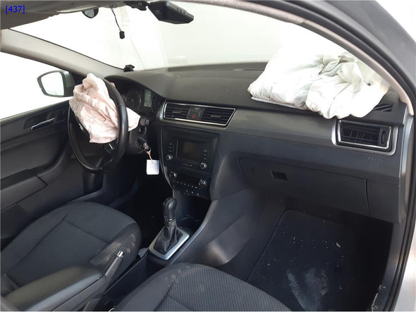 תומך פגוש אחורי ימין על דופן כנף עליון לסיאט טולדו 2013-2021