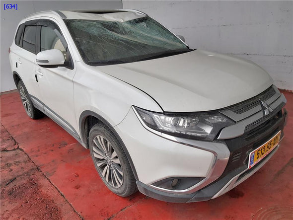 מיכל אבק למיצובישי אוטלנדר 2013-2021