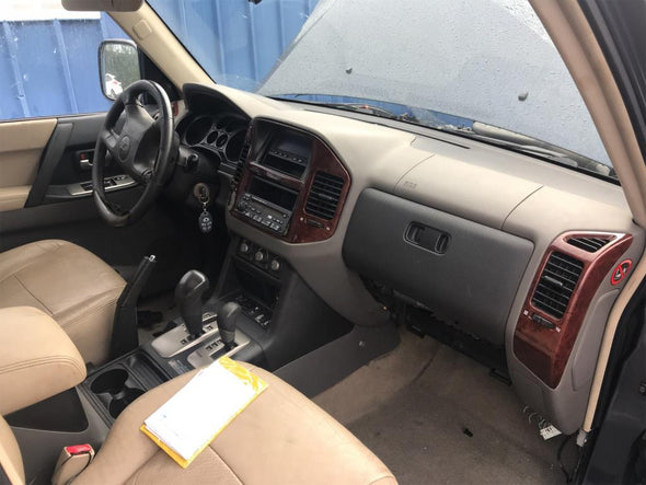 פקוד חלונות חשמל למיצובישי פאגרו 2003-2007