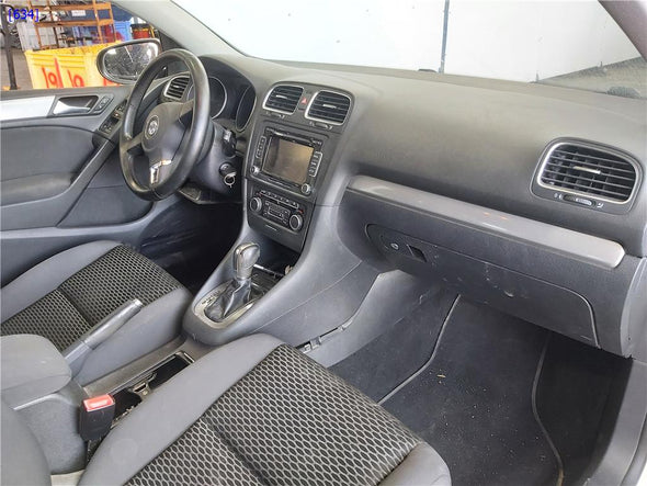 תא כפפות תחתון ימני לפולקסווגן גולף 2009-2013