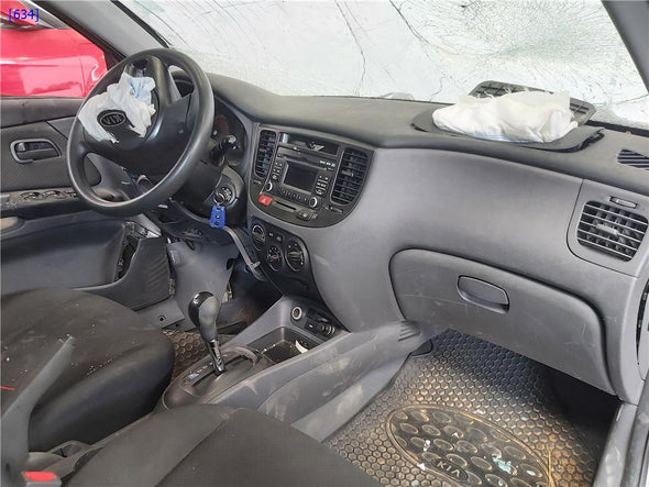 תאורת פנים אמצעית לקיה ריאו 2006-2012