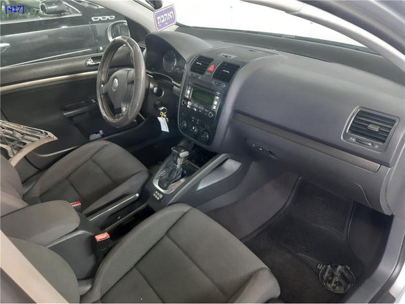 פנס אחורי שמאל דלת מטען לפולקסווגן גולף 2004-2008