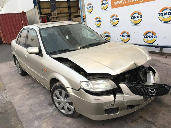 תריס איוורור ימין בדשבורד למזדה לנטיס 2002-2004