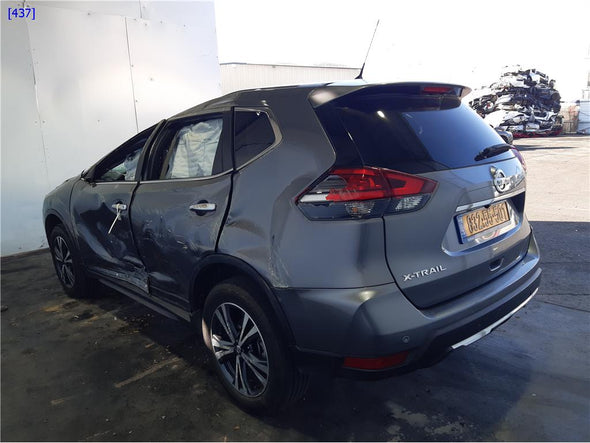 פס קישוט ימין לחלון אחורי לניסן איקס טרייל 2015-2021